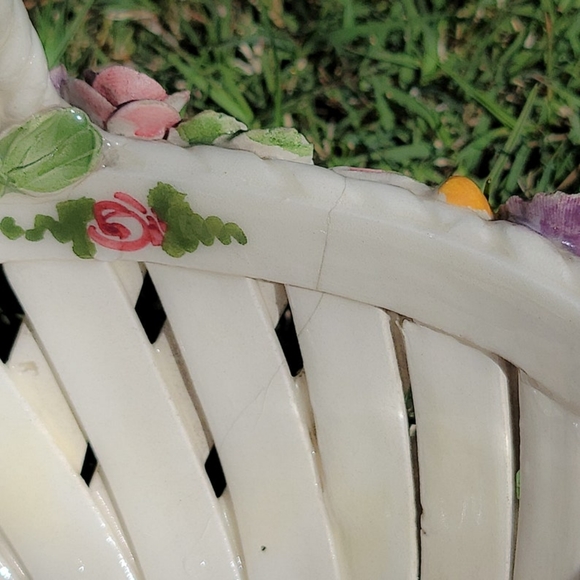 Italian Ceramic Spring/Easter Basket - Picture 8 of 9